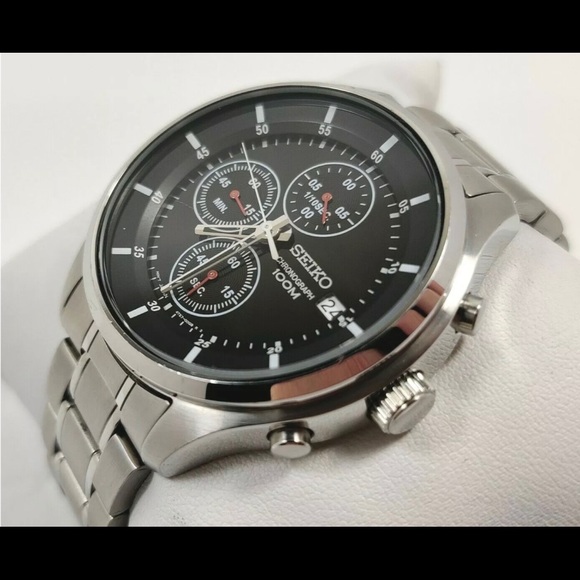 Seiko Quartz Chronograph Black Dial Men's Watch - Picture 4 of 9